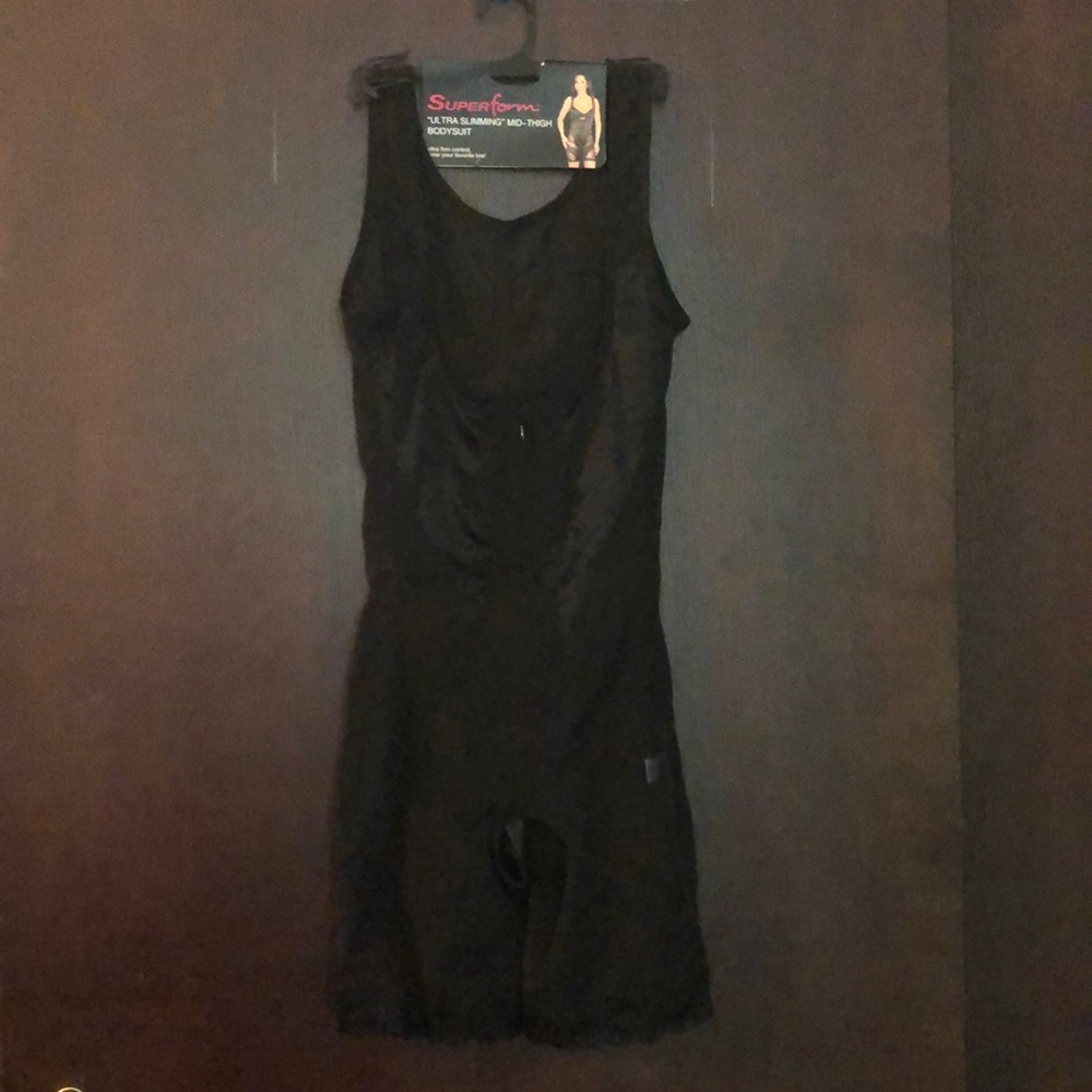Ultra slimming Mid thigh bodysuit